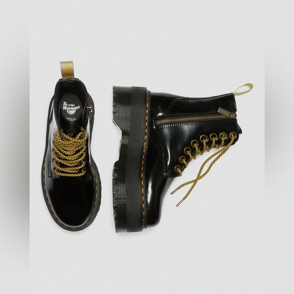 NWOB Dr. Martens Jadon Vegan Patent Leather Max Platform Lace Up Boots Sz 7 L